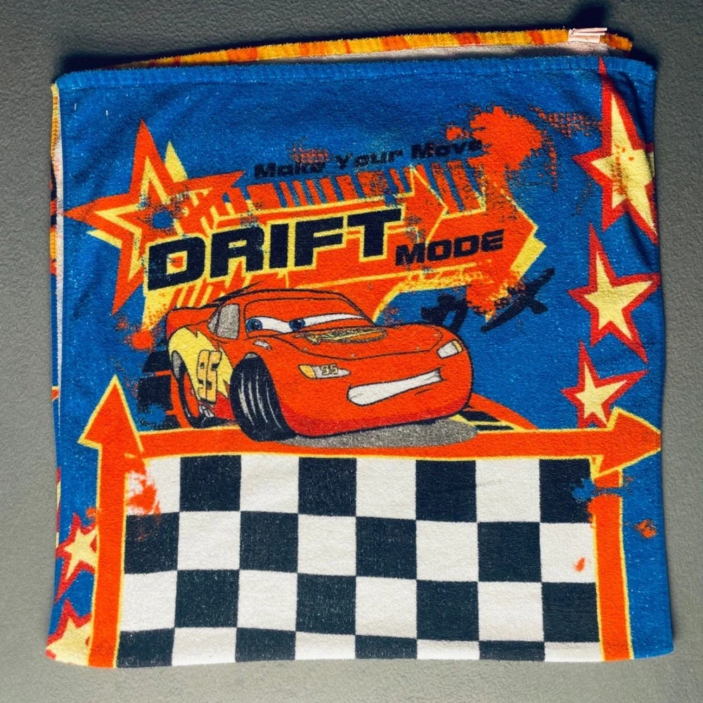 Disney Pixar Cars Boy Beach Towel‎ Cotton Lightning McQueen 27x53 Racing Graphic